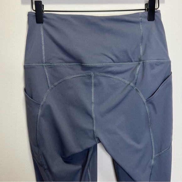 Victoria's Secret Sport Grey Capri Leggings Size Medium - Picture 6 of 8